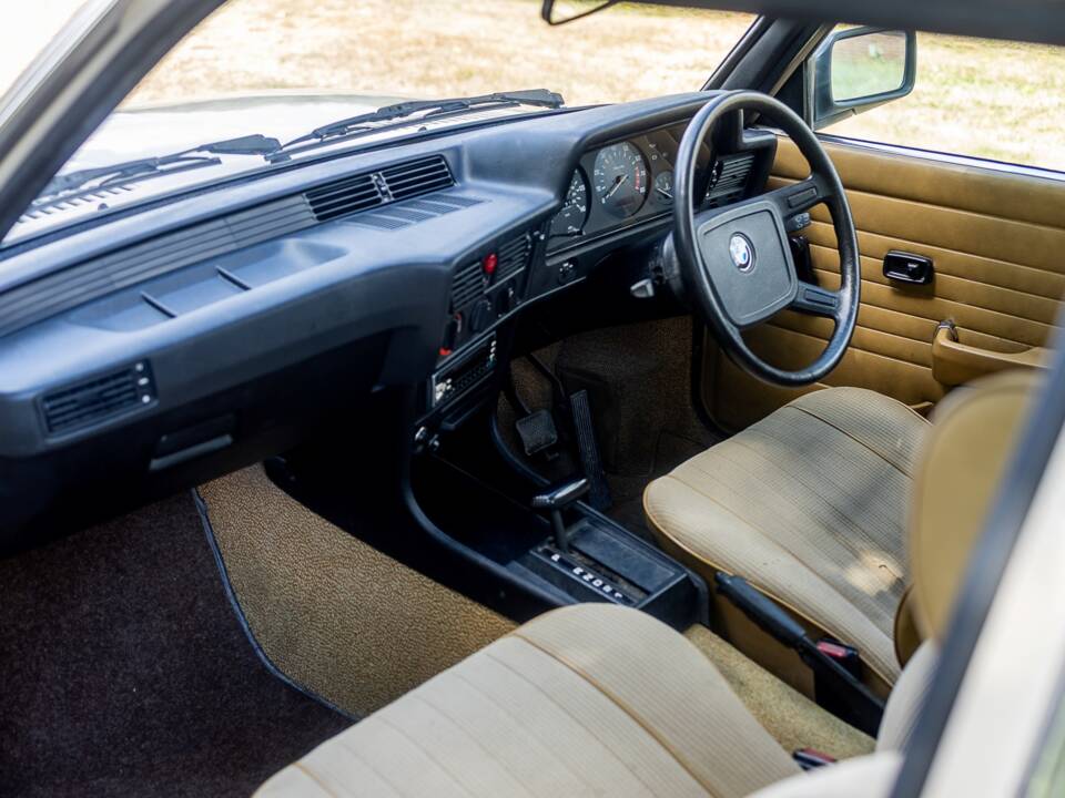 Image 4/48 of BMW 320/6 (1980)