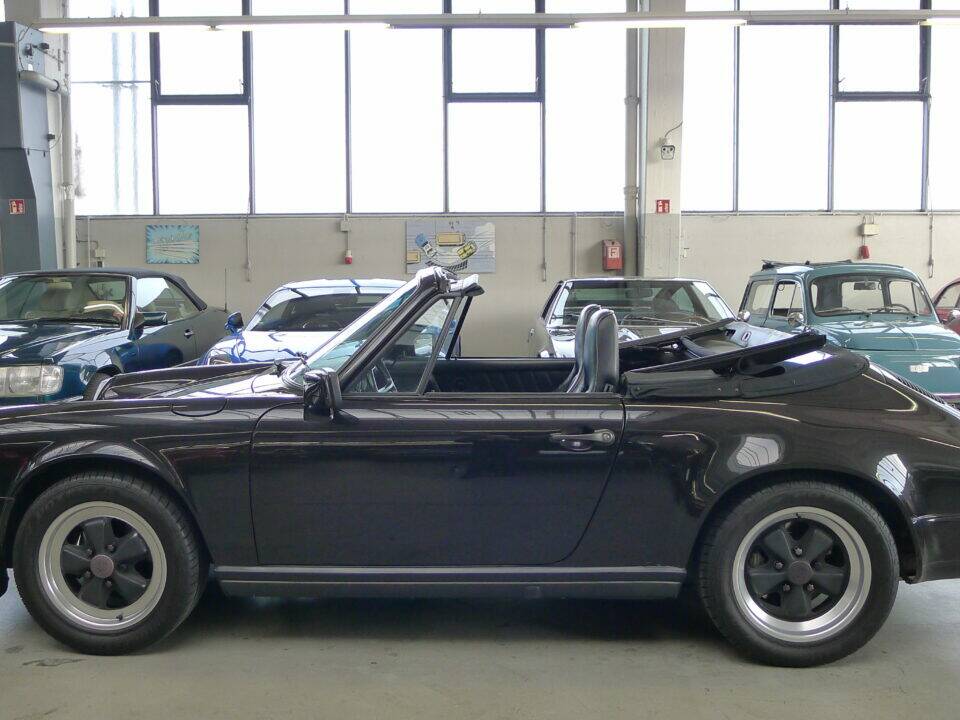 Bild 1/33 von Porsche 911 Carrera 3.2 (1985)