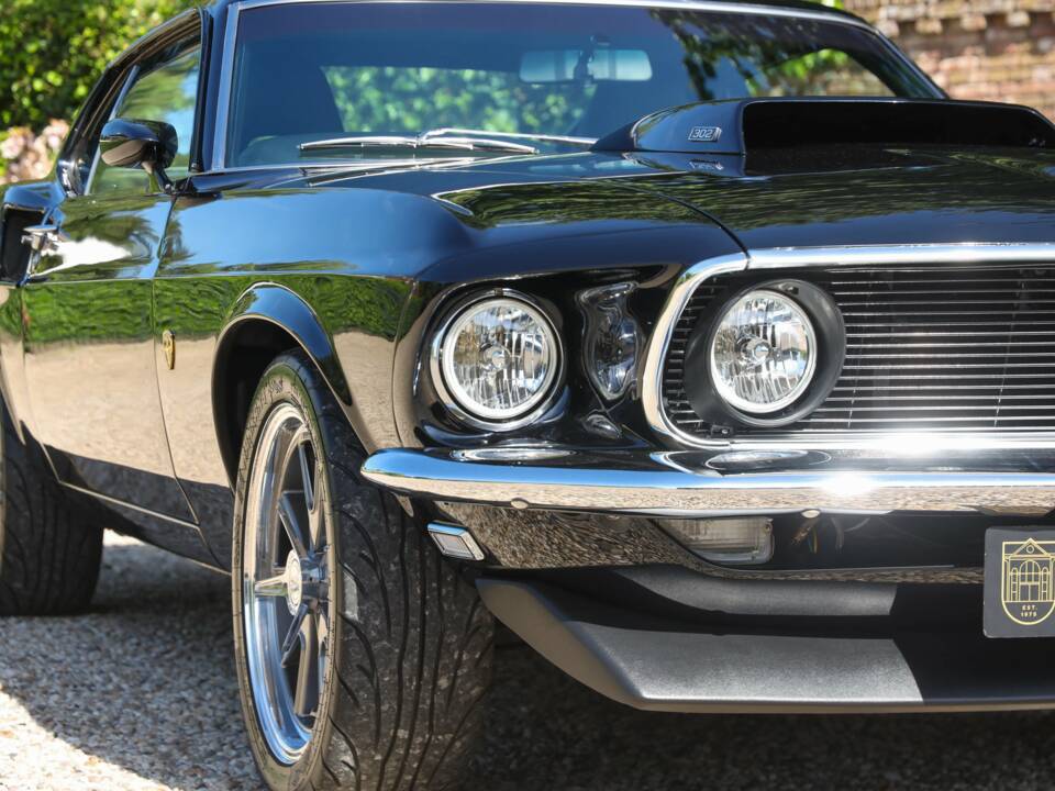Image 36/50 of Ford Mustang 302 (1969)