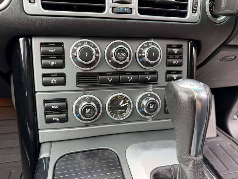 Bild 34/50 von Land Rover Range Rover Vogue TDV8 (2008)