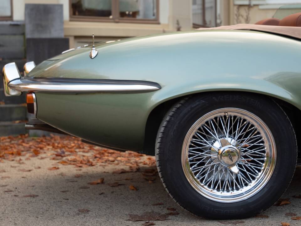 Bild 35/84 von Jaguar E-Type V12 (1973)