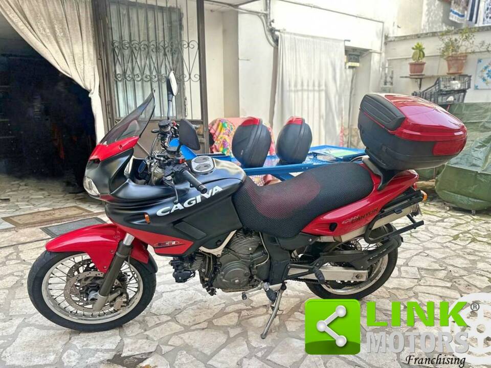 Bild 7/10 von Cagiva DUMMY (2000)