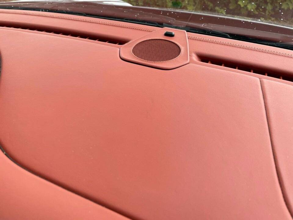 Image 15/16 of Porsche 911 Carrera S (2005)