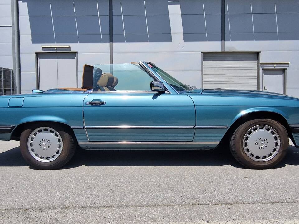 Image 44/53 de Mercedes-Benz 560 SL (1986)