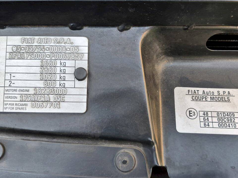 Immagine 43/43 di FIAT Coupé 2.0 20V (1999)