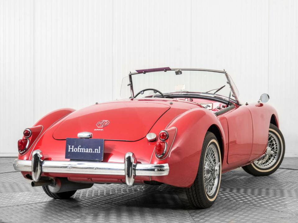 Imagen 43/50 de MG MGA 1600 (1961)