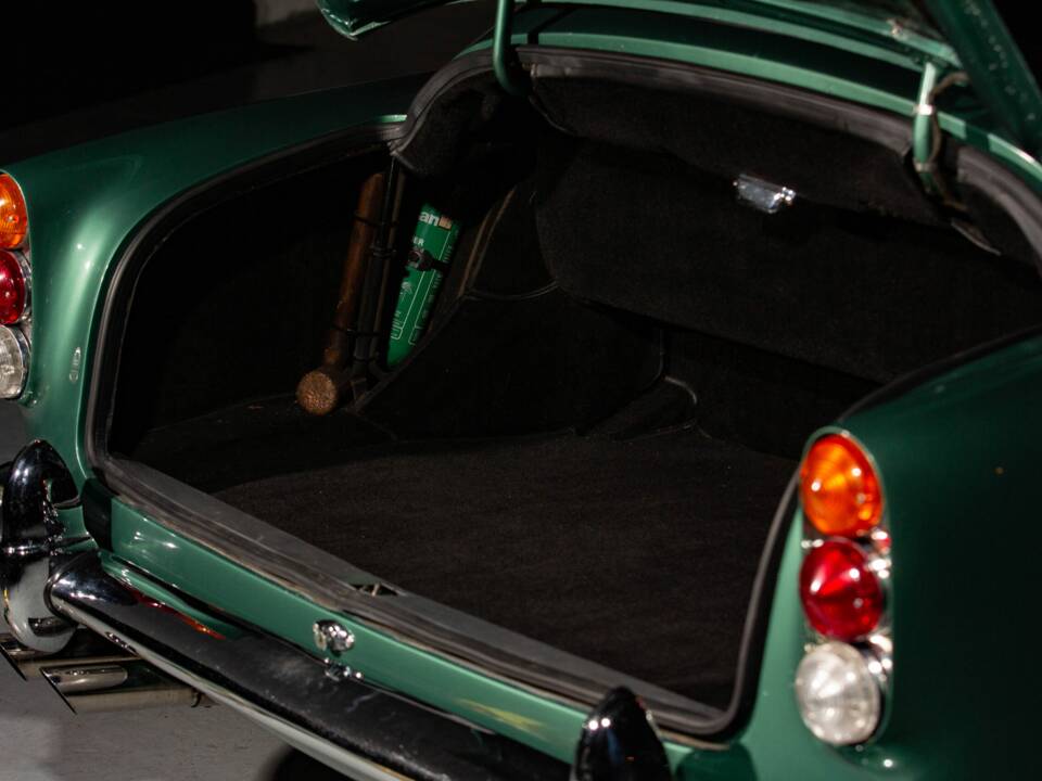 Afbeelding 34/55 van Aston Martin DB 4 Vantage (1962)