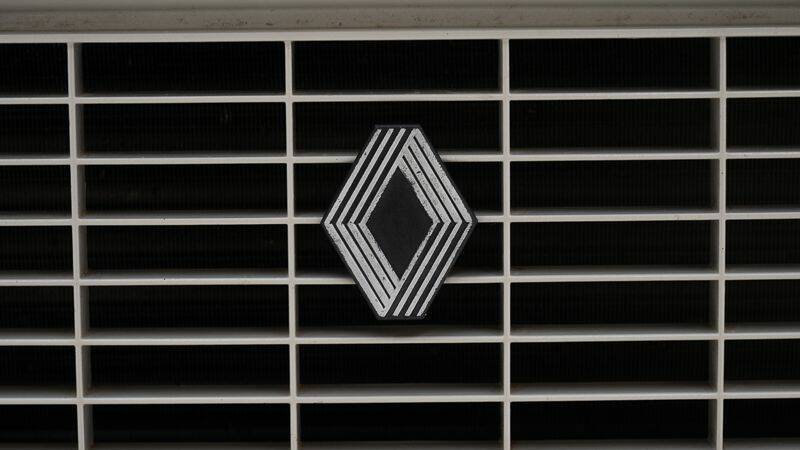 Image 12/15 of Renault R 4 GTL "Clan" (1989)