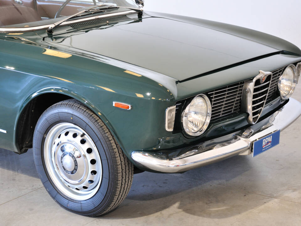 Image 29/65 of Alfa Romeo Giulia 1600 Sprint GT (1964)