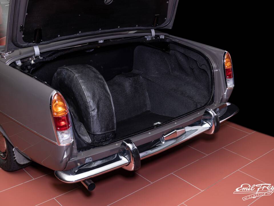 Imagen 6/8 de Rover 2000 TC (1969)