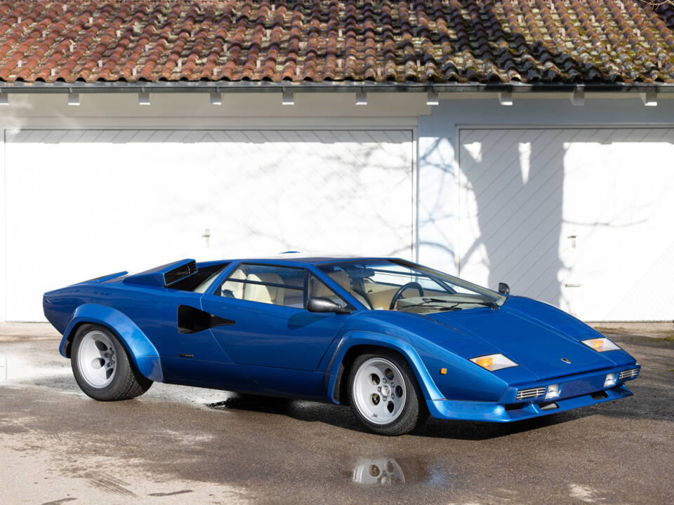 Image 9/50 of Lamborghini Countach LP 400 S (1981)