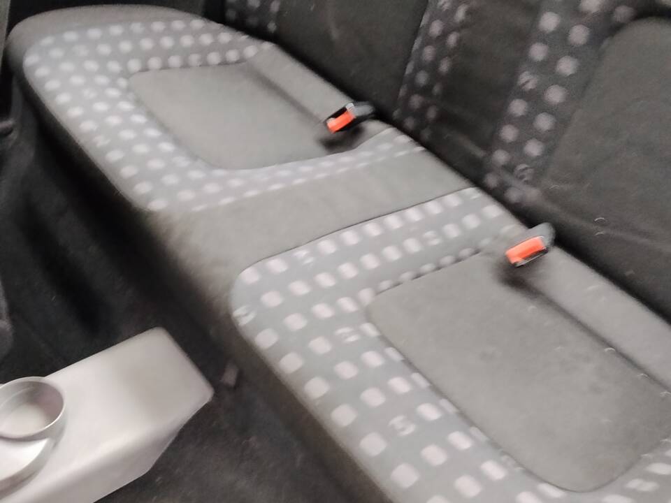 Afbeelding 5/6 van Volkswagen New Beetle 1.6 (2001)