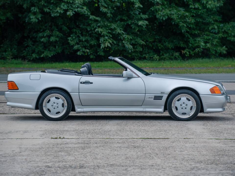 Bild 12/38 von Mercedes-Benz SL 600 6.0 AMG (1994)