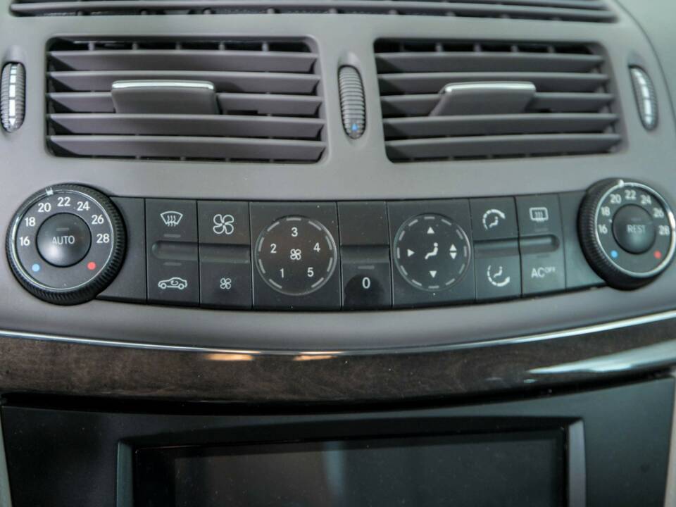 Bild 29/50 von Mercedes-Benz E 320 T 4MATIC (2004)