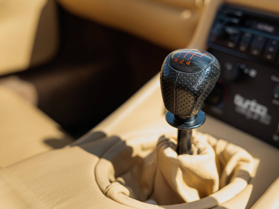 Afbeelding 27/47 van Lotus Esprit Turbo HC (1989)