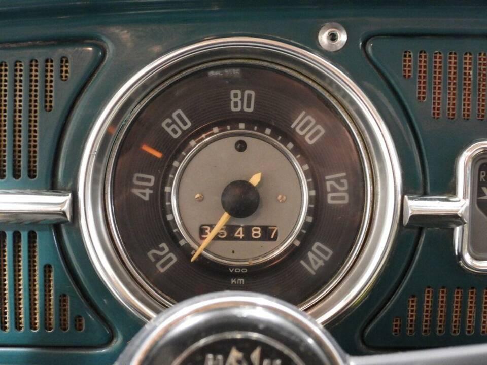 Imagen 8/15 de Volkswagen Beetle 1200 A (1966)