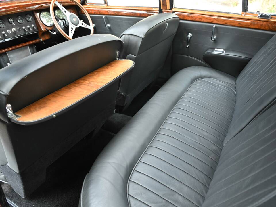 Bild 34/48 von Jaguar Mk II 3.4 (1963)