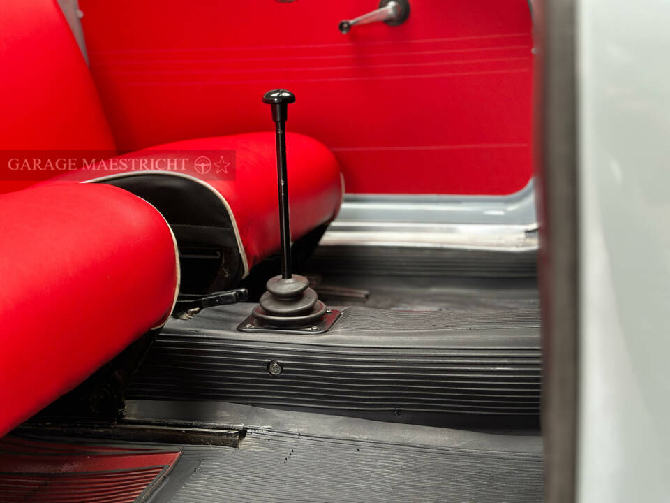 Image 33/102 of FIAT 500 D (1963)