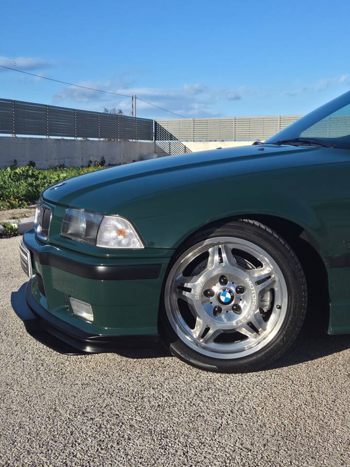 Image 3/54 of BMW M3 GT (1995)