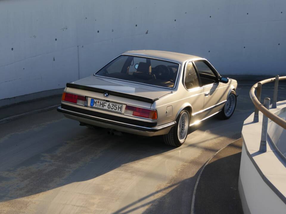 Afbeelding 36/44 van BMW 635 CSi (1985)