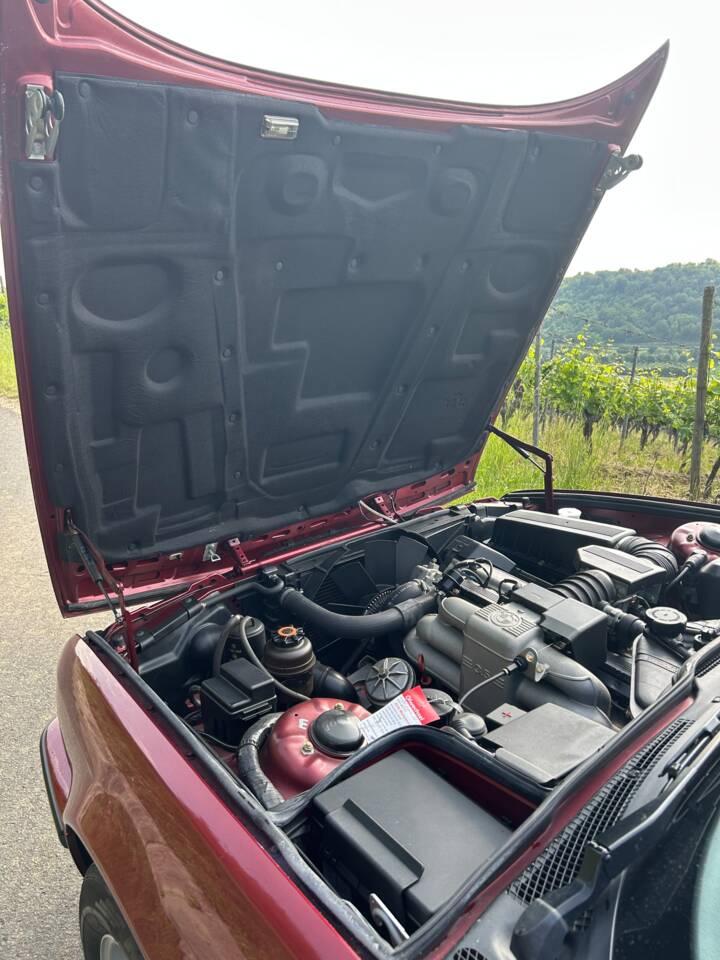 Image 32/51 of BMW 535i (1991)