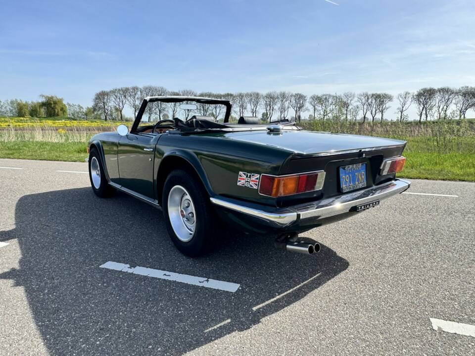 Immagine 6/8 di Triumph TR 6 (1976)