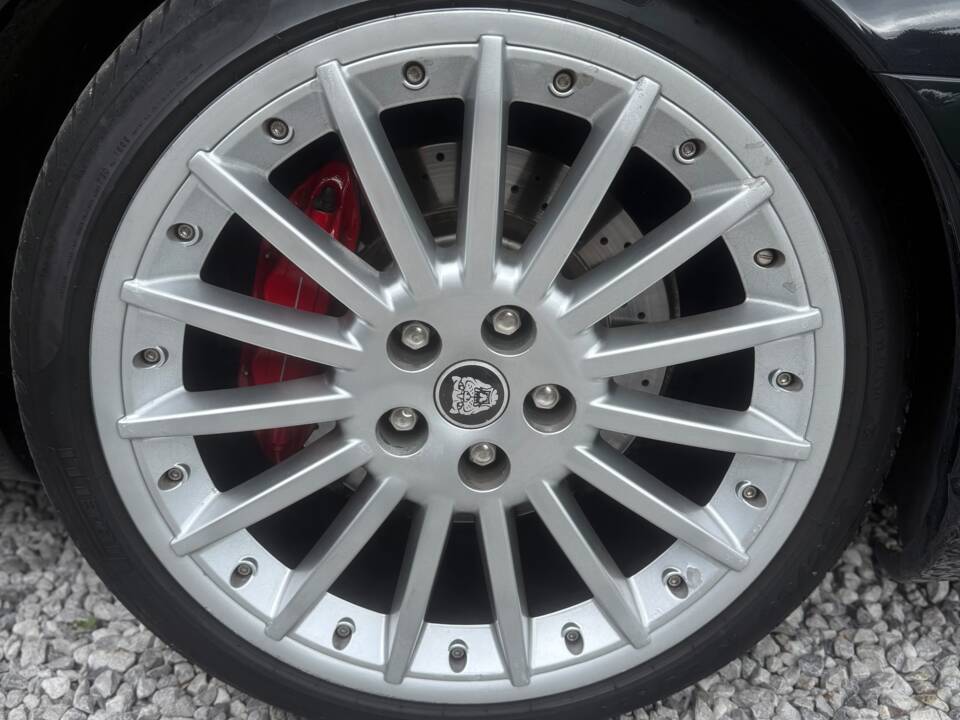Image 10/24 of Jaguar XKR (2005)