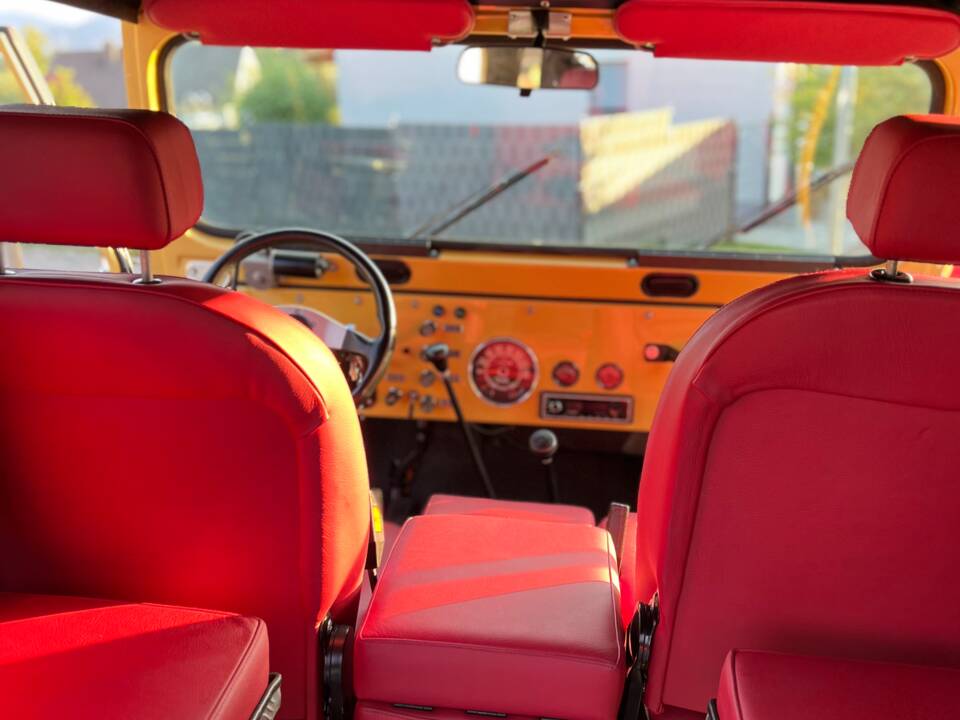 Image 21/88 de Jeep CJ-7 2.4L Diesel (1980)