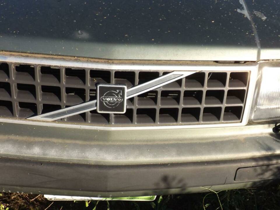 Immagine 32/50 di Volvo 360 GLE (1986)
