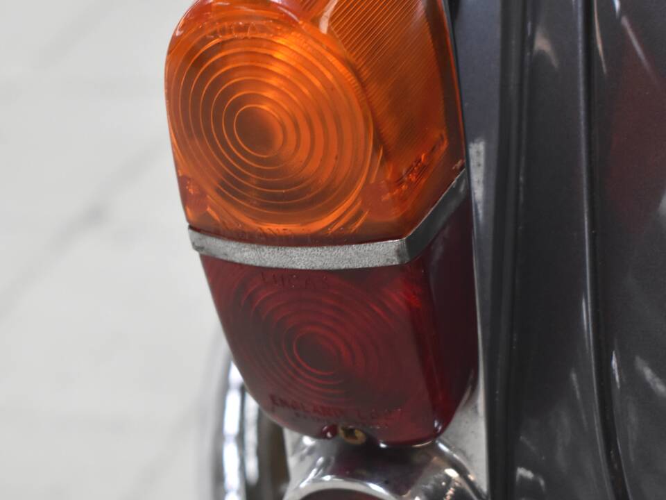 Image 39/39 of Jaguar Mk II 3.8 (1960)