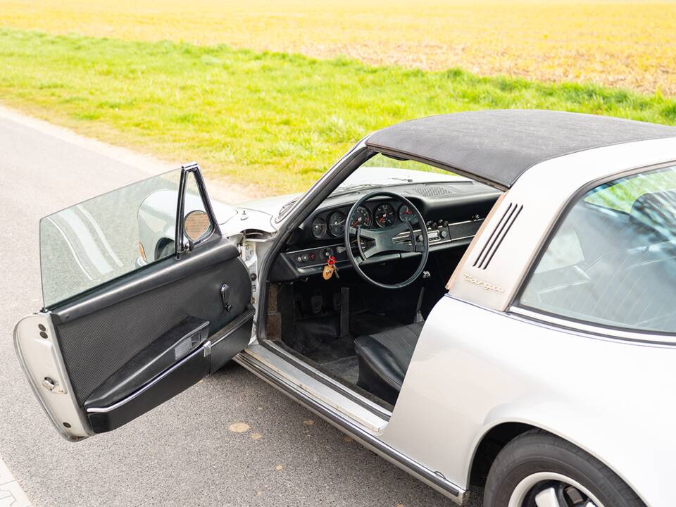 Image 19/40 of Porsche 911 2.2 S (1971)