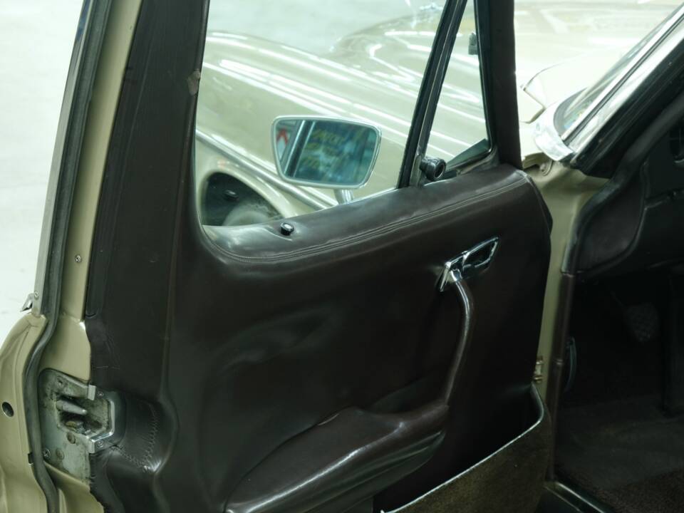 Bild 40/50 von Mercedes-Benz 300 SEL 6.3 (1968)