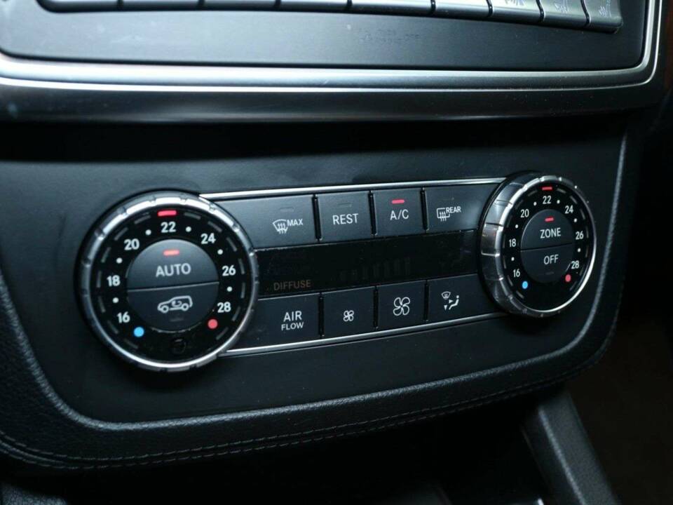 Bild 23/50 von Mercedes-Benz GL 350 BlueTEC 4MATIC (2016)