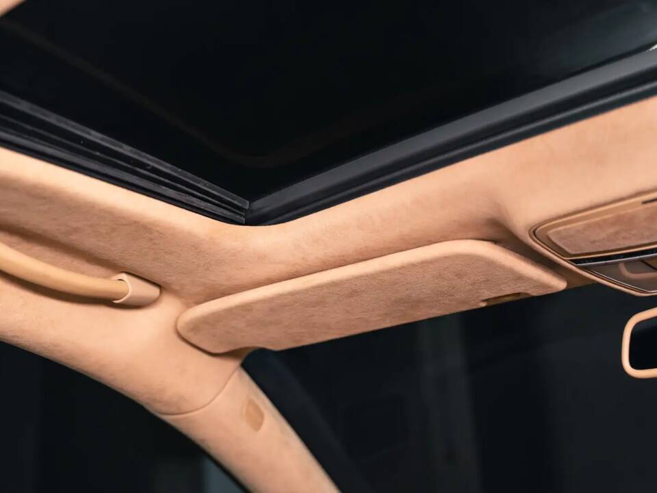 Image 21/40 of Mercedes-Benz CL 65 AMG (2008)