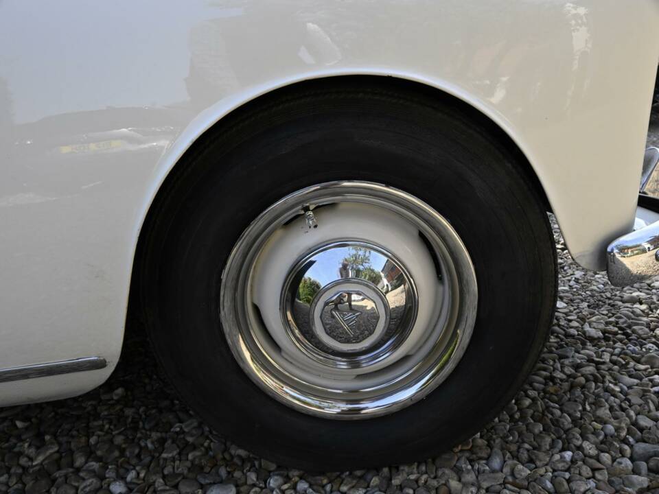 Image 38/38 of Alvis TD 21 (1962)