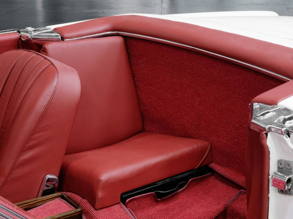 Immagine 23/40 di Mercedes-Benz 230 SL (1966)