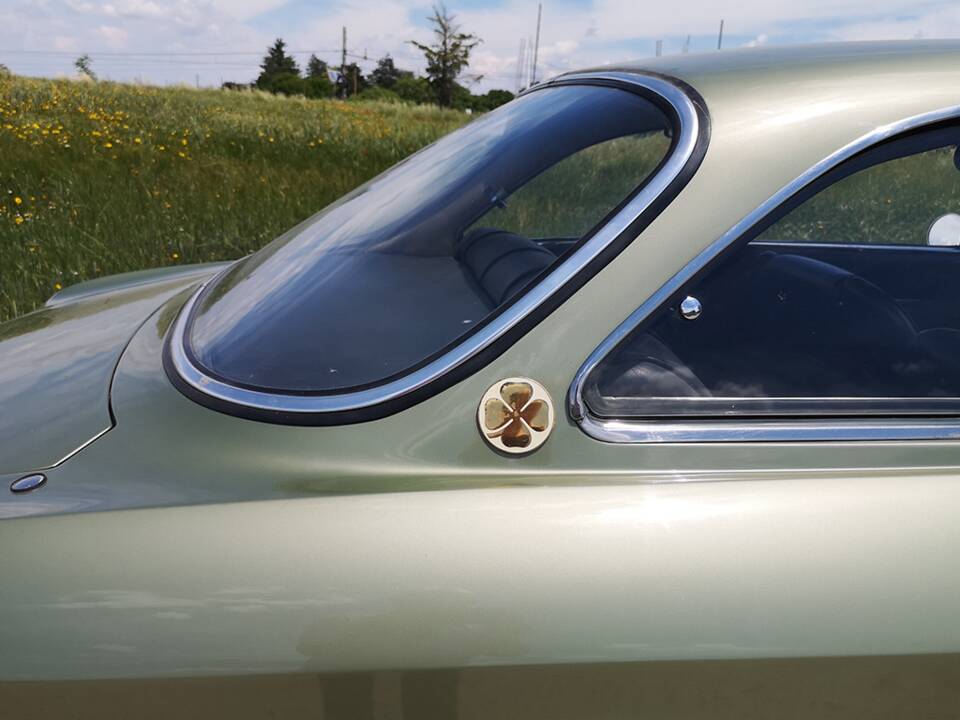 Afbeelding 6/22 van Alfa Romeo 1750 GT Veloce (1969)