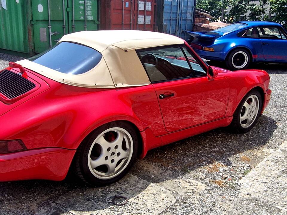Image 3/9 of Porsche 911 Carrera 2 (1992)