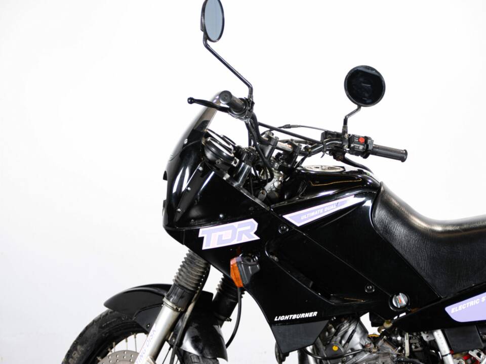 Bild 21/46 von Yamaha TDR 125 R (1992)