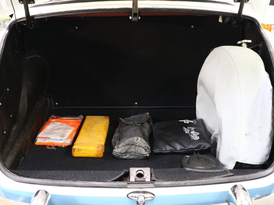 Image 23/27 of Alfa Romeo 1900 TI Super Berlina (1955)