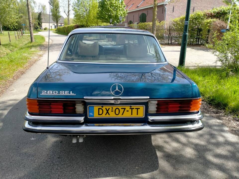 Image 7/8 of Mercedes-Benz 280 SEL (1979)