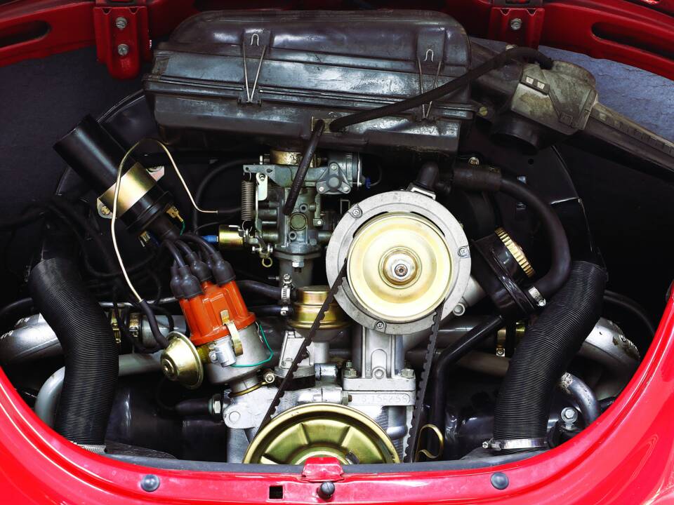 Immagine 28/34 di Volkswagen Beetle 1303 LS (1978)