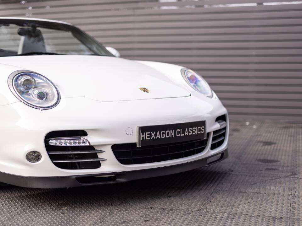 Bild 16/39 von Porsche 911 Turbo (2011)
