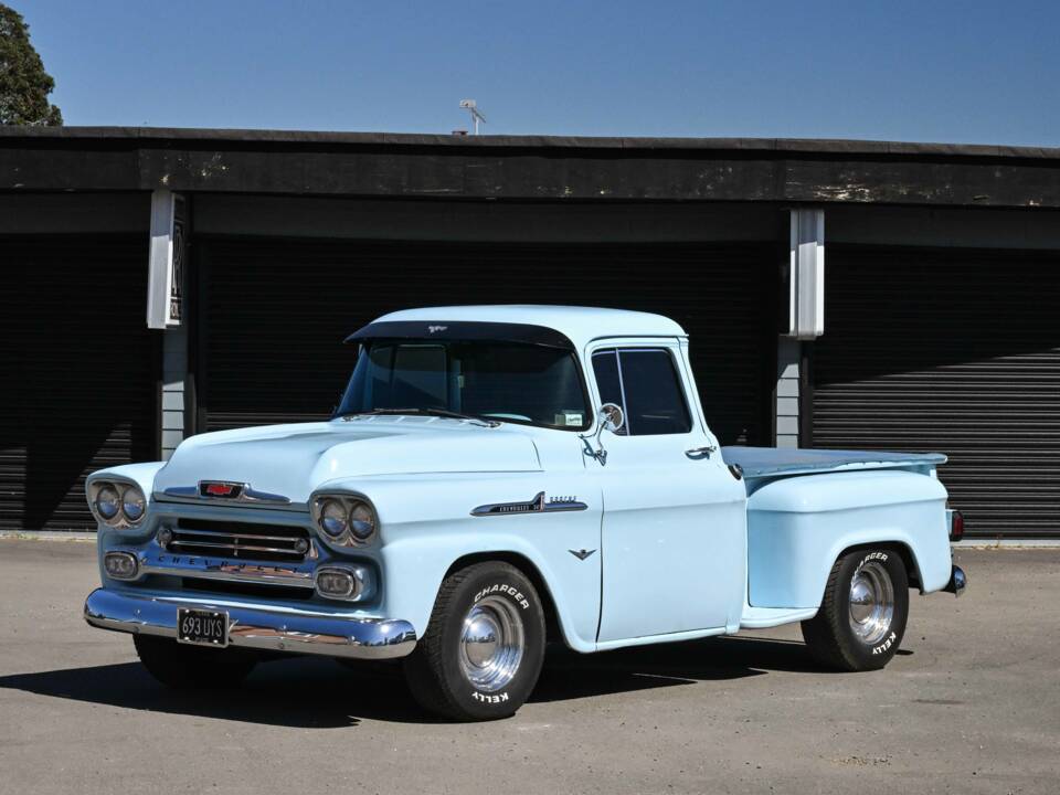 Immagine 14/50 di Chevrolet Apache Stepside (1958)