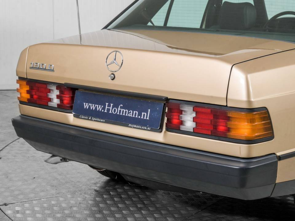 Imagen 28/50 de Mercedes-Benz 190 D (1986)