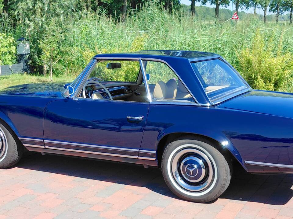 Image 3/28 of Mercedes-Benz 230 SL (1965)
