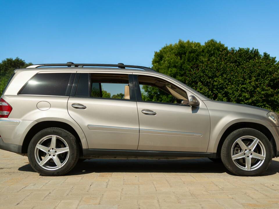 Bild 4/50 von Mercedes-Benz GL 420 CDI 4MATIC (2006)