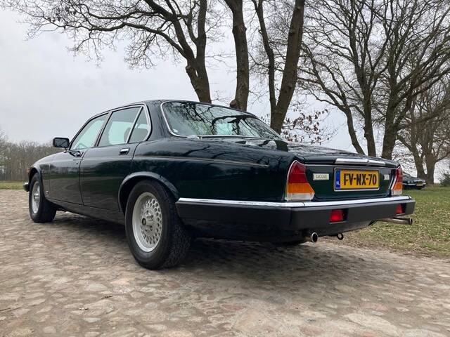Bild 21/40 von Jaguar XJ 12 (1992)