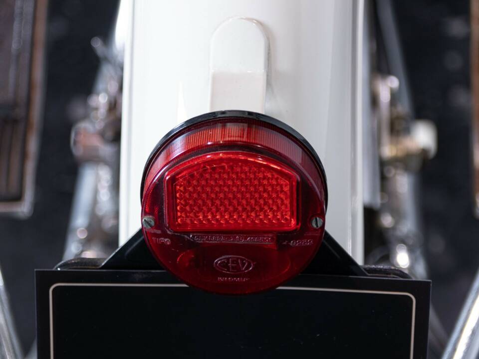 Image 36/50 of Aermacchi Zeffiro 125 (1956)