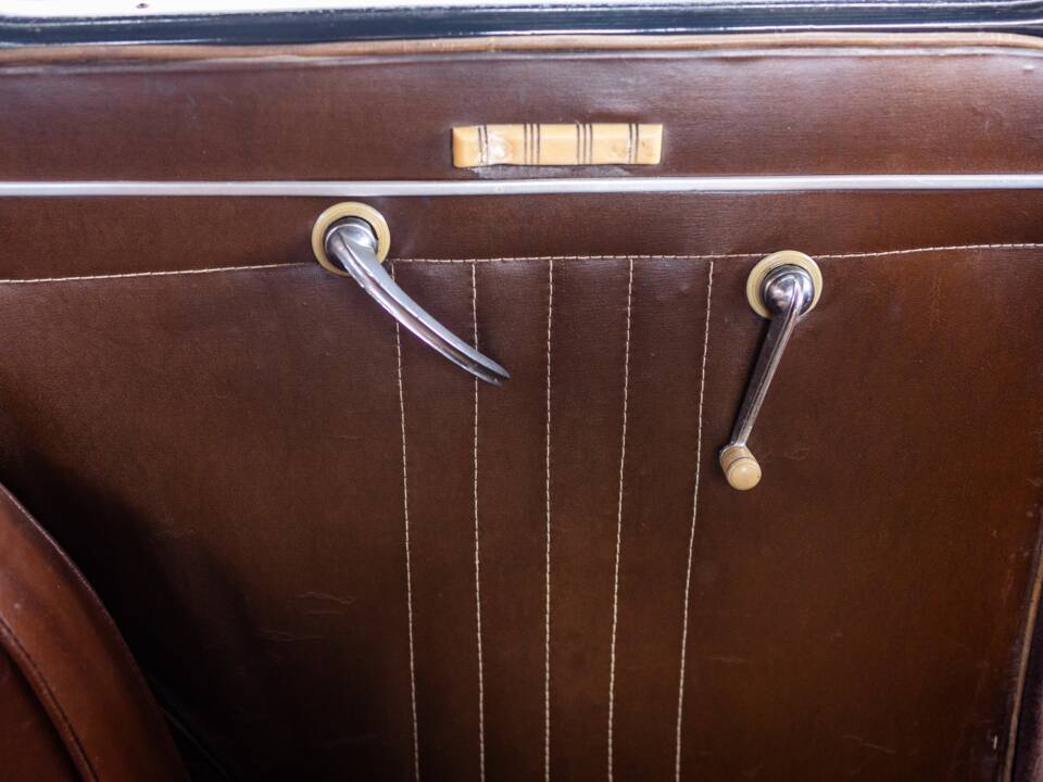 Imagen 38/50 de Vauxhall 14-6 (1947)